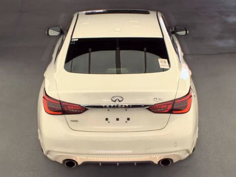 Used 2019 INFINITI Q50 Luxe w/ Essential Package (3.0T Luxe) AWD/4WD image 5