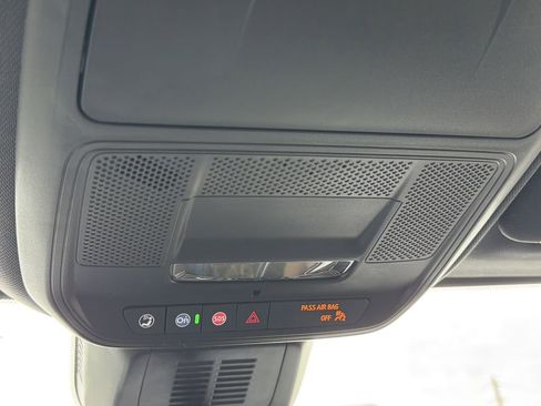 New 2026 Chevrolet Equinox LT w/ Convenience Package II FWD image 12
