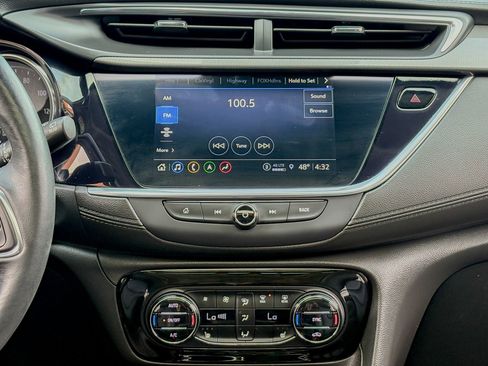 Used 2021 Buick Encore GX Essence w/ Advanced Technology Package image 23