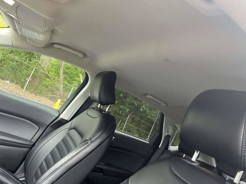 Used 2024 Ford Edge SEL AWD/4WD image 5