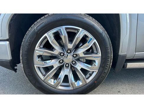 Used 2024 GMC Sierra 1500 Denali image 8