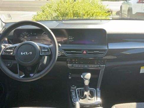 Certified 2025 Kia Seltos X-Line AWD/4WD image 28