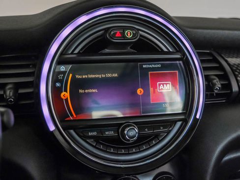 Used 2019 MINI Cooper S image 25