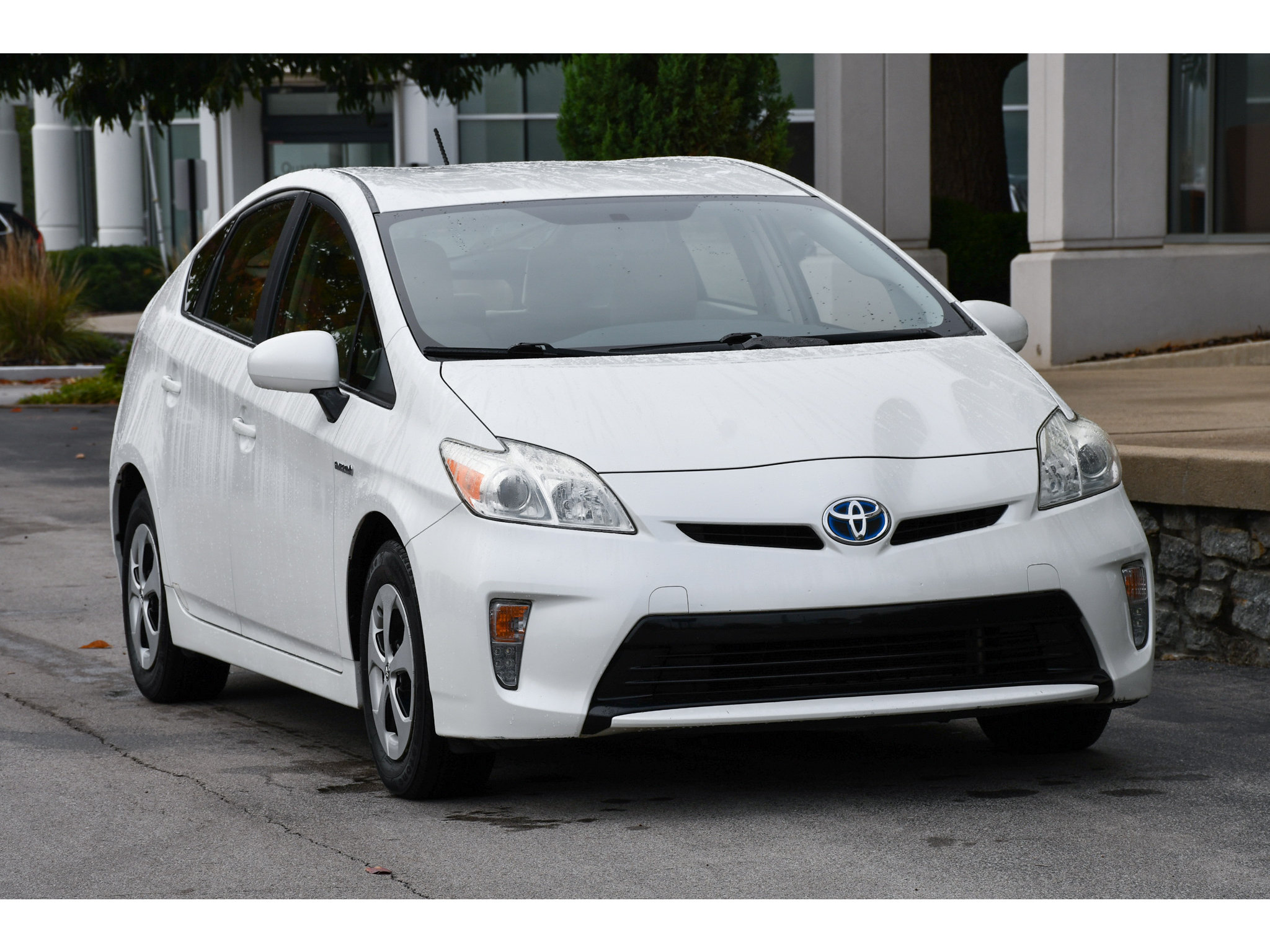 Used 2013 Toyota Prius Two FWD image 2