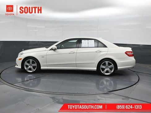 Used 2012 Mercedes-Benz E 350 4MATIC Sedan image 7