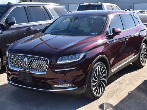 Used 2023 Lincoln Nautilus Black Label image 2