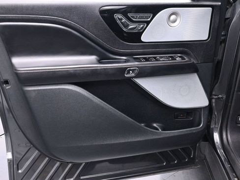 Used 2020 Lincoln Aviator Reserve w/ Equipment Group 202A AWD/4WD image 9