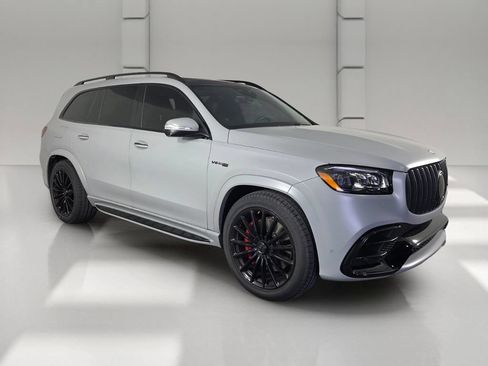 Used 2025 Mercedes-Benz GLS 63 AMG 4MATIC image 2
