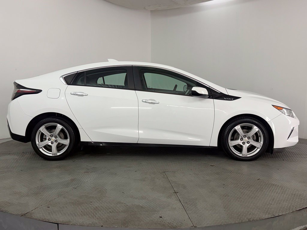 Used 2018 Chevrolet Volt LT FWD image 5
