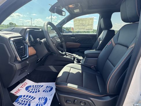 New 2026 GMC Canyon AT4 w/ Technology Plus Package AWD/4WD image 14