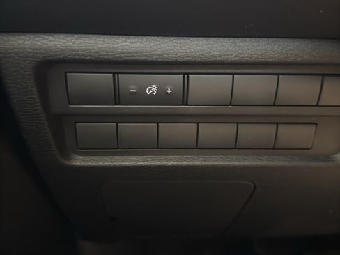 Used 2022 Mitsubishi Outlander ES AWD/4WD image 28