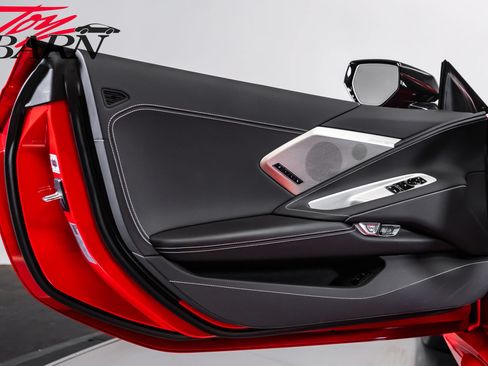 Used 2020 Chevrolet Corvette Stingray Preferred Cpe w/ 2LT Preferred Equipment Group RWD image 24
