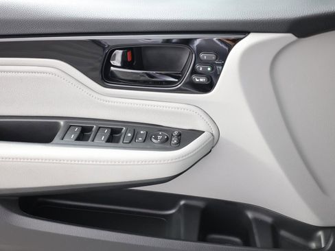 Used 2022 Honda Odyssey Elite image 22