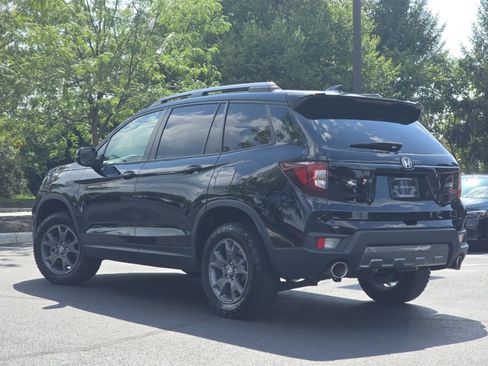 Certified 2025 Honda Passport TrailSport image 17
