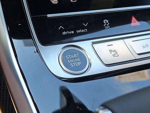 New 2026 Audi Q7 3.0T Prestige AWD/4WD image 17