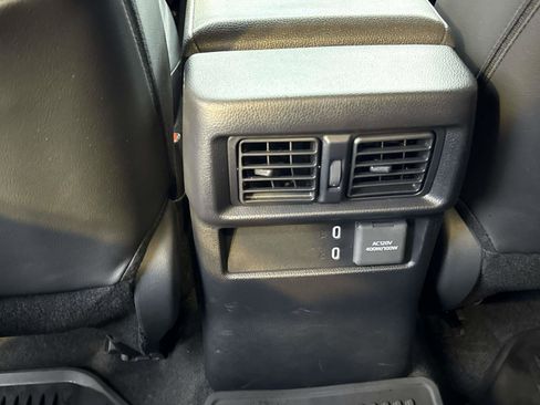 Used 2025 Toyota 4Runner TRD Off-Road Premium image 15