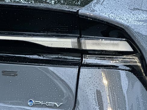 New 2026 Toyota Prius Plug-In Hybrid image 29