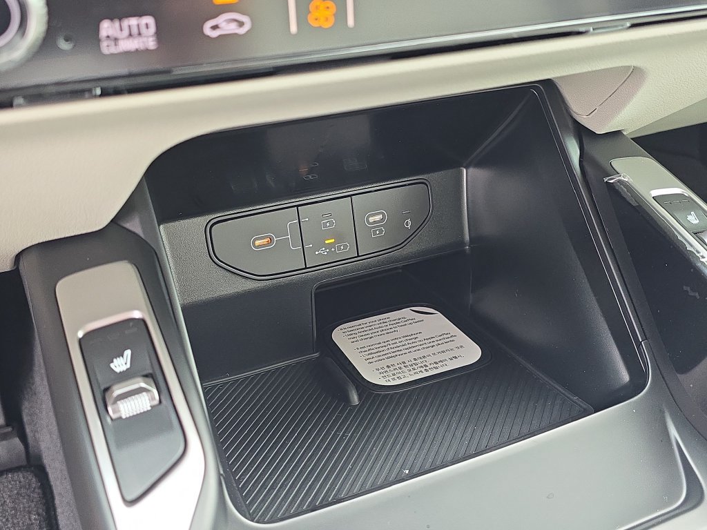 New 2026 Kia Sorento S FWD image 24