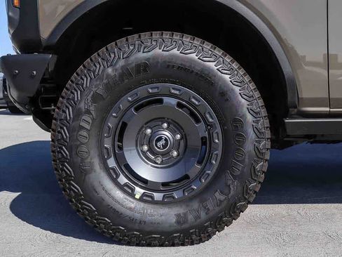 New 2025 Ford Bronco Badlands AWD/4WD image 11