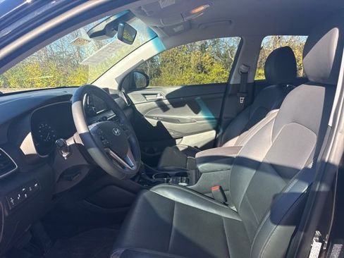 Used 2021 Hyundai Tucson Limited image 3
