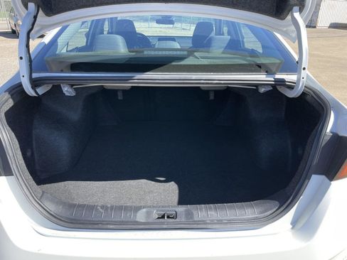 Used 2024 Nissan Altima 2.5 SV image 34