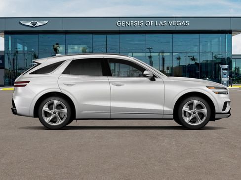 Used 2026 Genesis GV70 2.5T AWD/4WD image 5