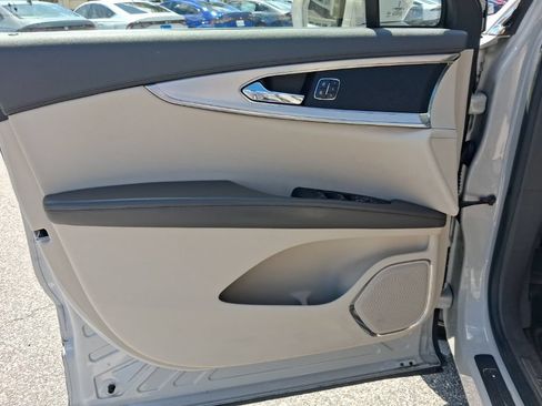 Used 2020 Lincoln Nautilus FWD w/ Equipment Group 101A image 21