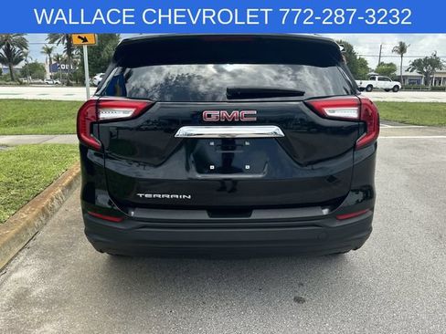 Used 2024 GMC Terrain SLE FWD image 8