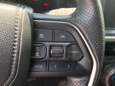 Used 2024 Toyota Tacoma SR5 w/ SR5 Upgrade Package AWD/4WD image 25