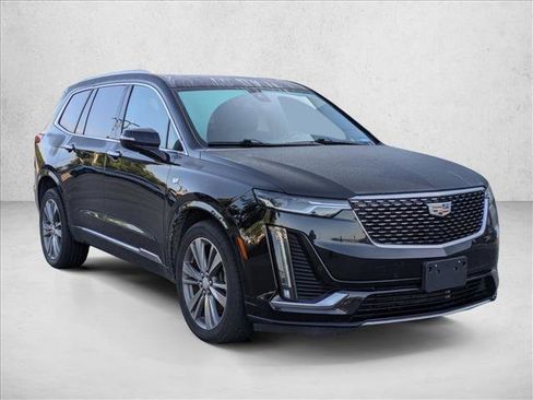 Used 2020 Cadillac XT6 Premium Luxury AWD/4WD image 3