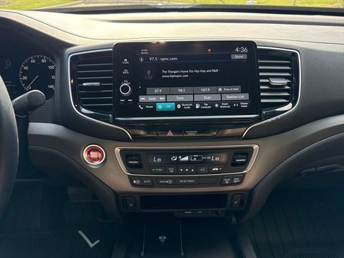 Certified 2024 Honda Ridgeline RTL image 19