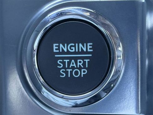 New 2025 Ford F150 Lariat w/ Equipment Group 501A Mid image 28