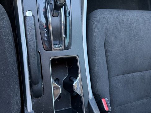 Used 2015 Honda Accord EX image 10