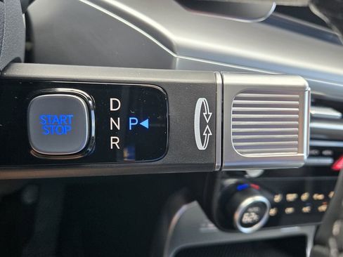 New 2026 Hyundai Ioniq 9 Limited AWD/4WD image 9