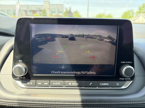 Used 2024 Nissan Rogue SV AWD/4WD image 26