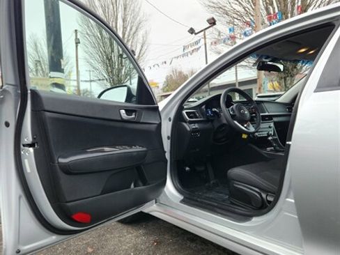 Used 2019 Kia Optima LX image 10