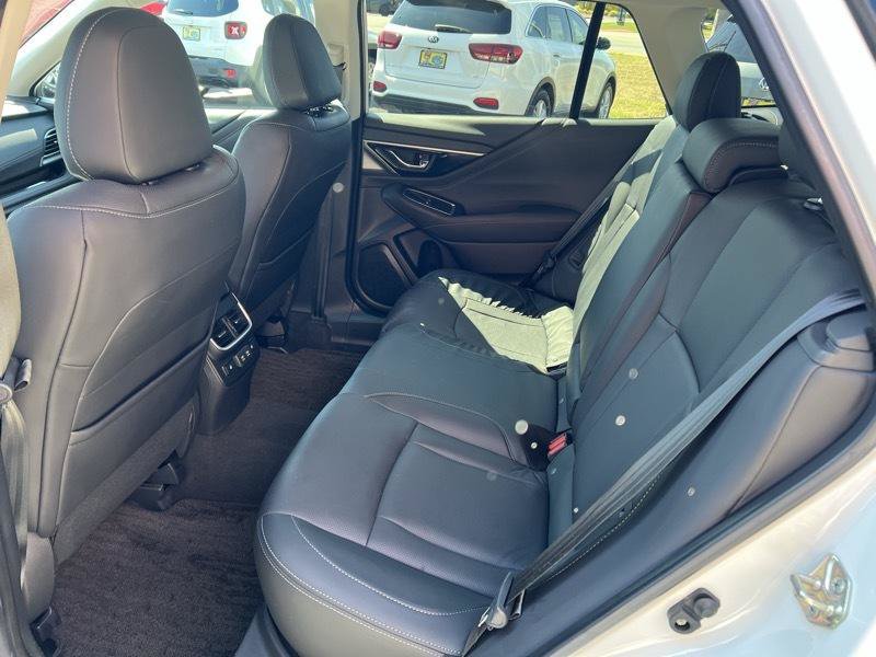 Used 2020 Subaru Outback Limited AWD/4WD image 8