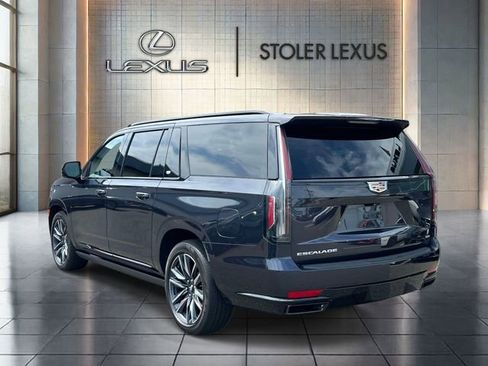Used 2023 Cadillac Escalade ESV Sport Platinum AWD/4WD image 5