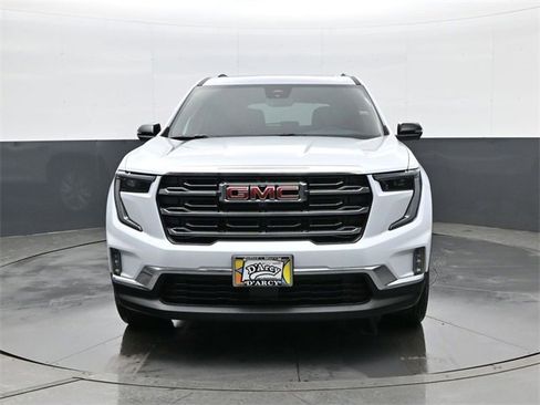 Used 2026 GMC Acadia Elevation w/ Elevation Premium Package image 2