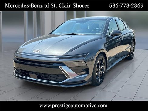 Used 2025 Hyundai Sonata SEL FWD image 1