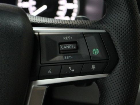 New 2025 Mitsubishi Outlander SE image 10