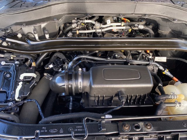 Used 2023 Ford Explorer Limited AWD/4WD image 24