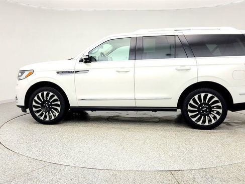 Used 2023 Lincoln Navigator Black Label image 8