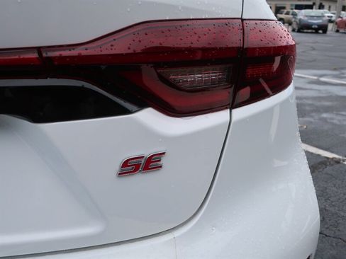Used 2022 Toyota Corolla SE FWD image 8