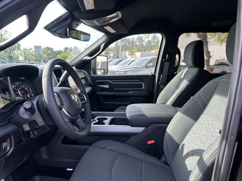 New 2026 RAM 3500 Big Horn AWD/4WD image 13