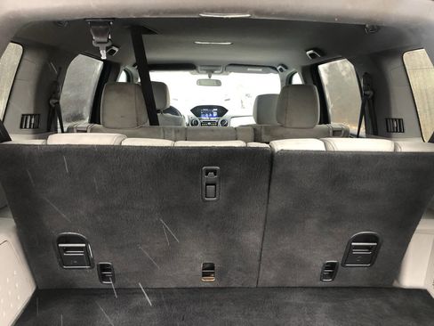 Used 2014 Honda Pilot LX image 9