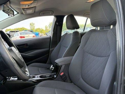 Certified 2022 Toyota Corolla LE FWD image 2