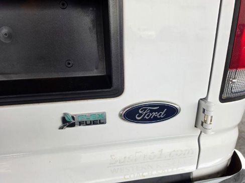 Used 2009 Ford E-350 and Econoline 350 Extended Super Duty RWD image 35