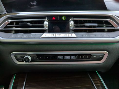 Used 2021 BMW X5 M50i w/ Premium Package image 19