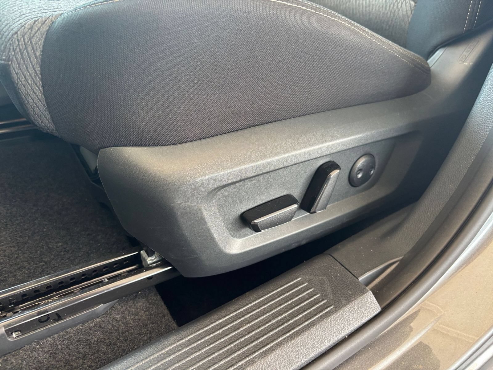 Used 2026 Nissan Rogue SV AWD/4WD image 21